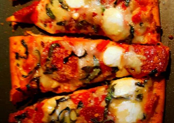 Resep Mike's EZ Pepperoni & Roasted Garlic Flatbread Pizza Resep Mike's EZ Pepperoni & Roasted Garlic Flatbread Pizza