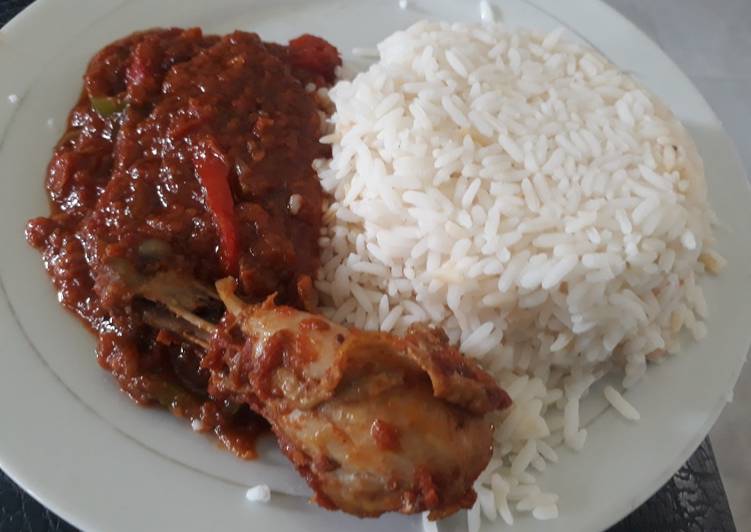White rice with tomato stew and chicken Recipe by Sandy Cookpad
