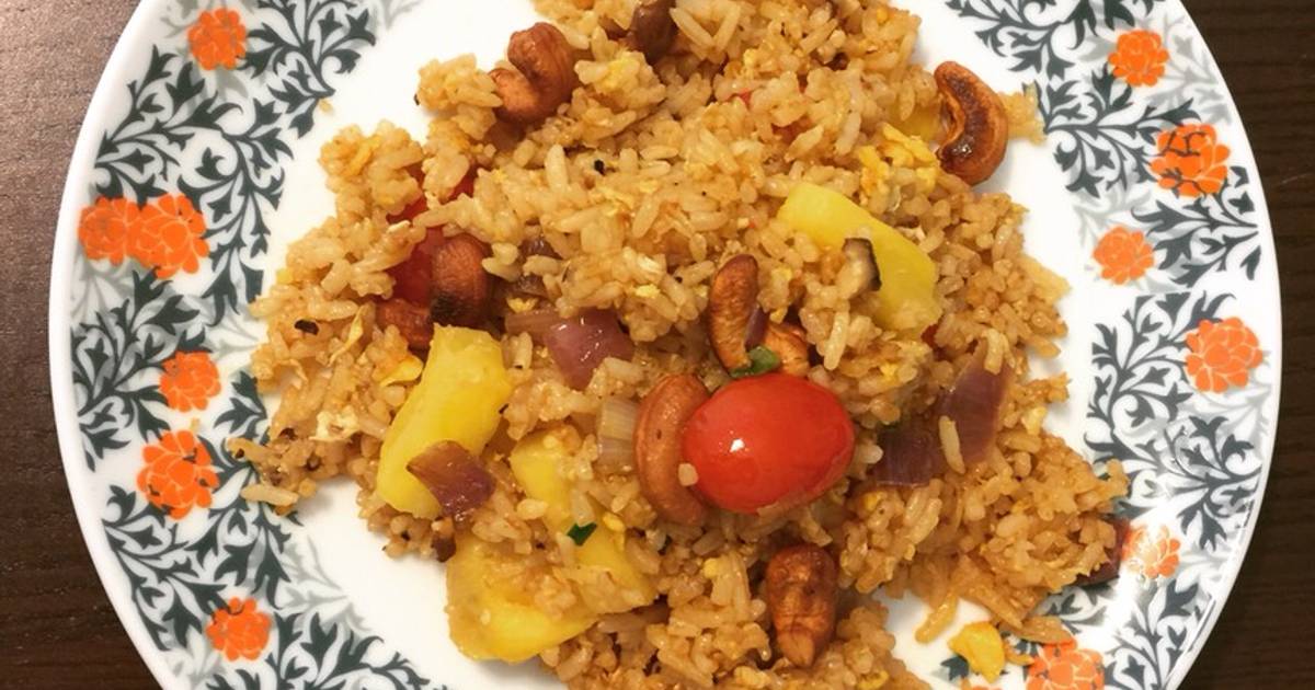 Pineapple Fried Rice Recipe By Butak7314 Cookpad