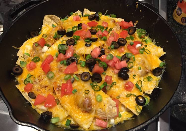 Cast Iron Skillet Macho Nachos Recipe by Chris (NeganTWD) Cookpad