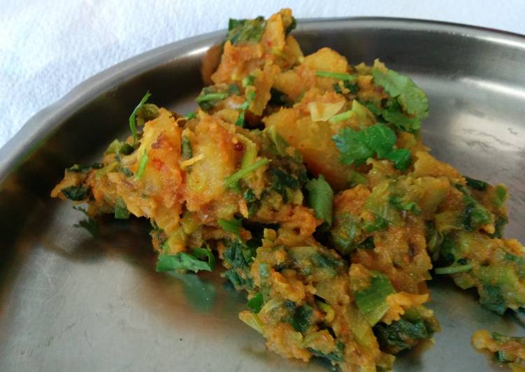 Spring onion potato Sabji Recipe by Shivani Nair Cookpad