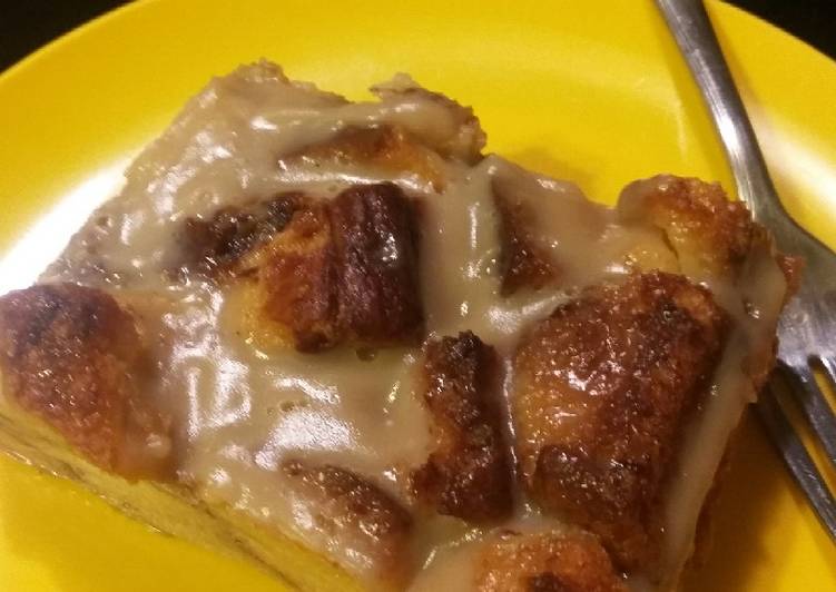 Brioche Bread Pudding with Caramel Sauce Recipe by StephieCanCook Cookpad