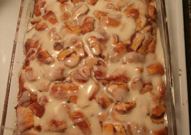 Resep Cinnamon Roll French Toast Bake