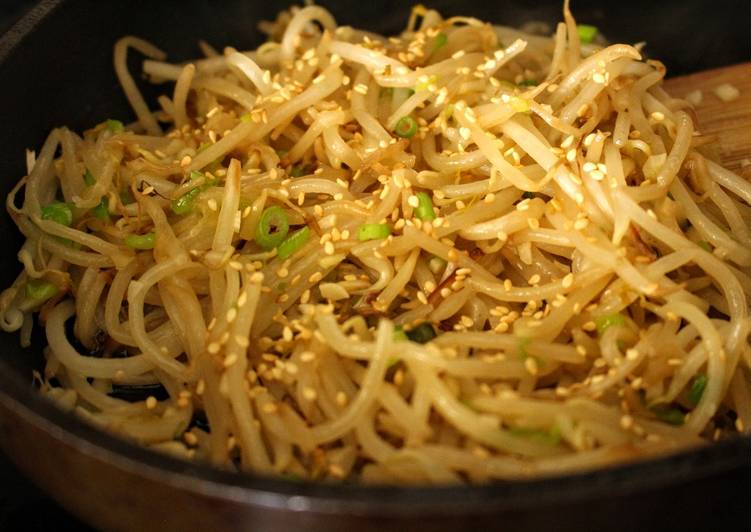 Sauteed Korean Mung Bean Sprout Banchan Recipe by Shinae Cookpad