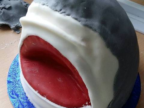 Vickys Great White Shark Cake Recipe by Vicky@Jacks Free-From Cookbook ...