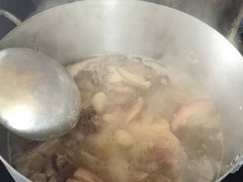 Vietnamese Braised Caramelized Pork with Duck Eggs