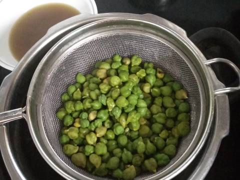 Green Chana Chaat recipe step 1 photo
