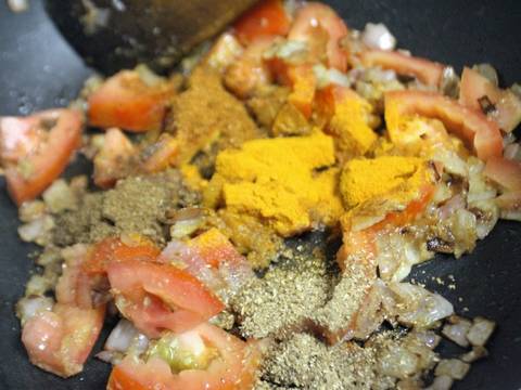 Masoor Dal Tadka (Tempered Red Lentil Curry) recipe step 2 photo