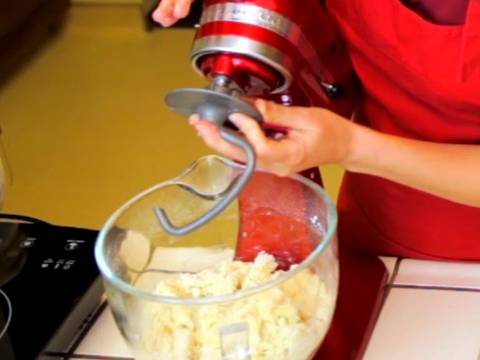 making pasta with a kitchenaid mixer