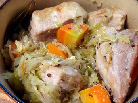 German-style Braised Pork And Sauerkraut Recipe By Felice - Cookpad