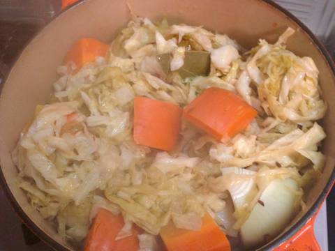 German-style Braised Pork And Sauerkraut Recipe By Felice - Cookpad