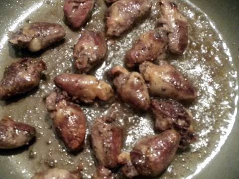 Chicken hearts and gravy Recipe by beardless - Cookpad