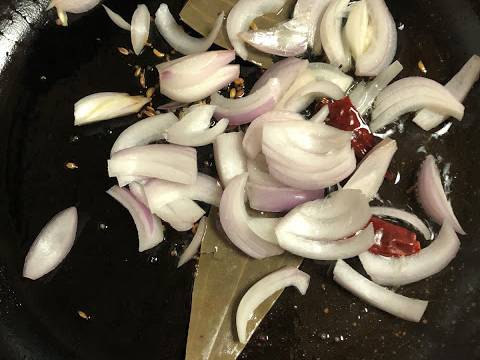 Potoler Korma (Parwal / Pointed Gourd Curry) recipe step 4 photo