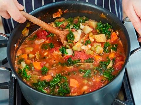 Minestrone Soup Recipe by Jamie Oliver - Cookpad