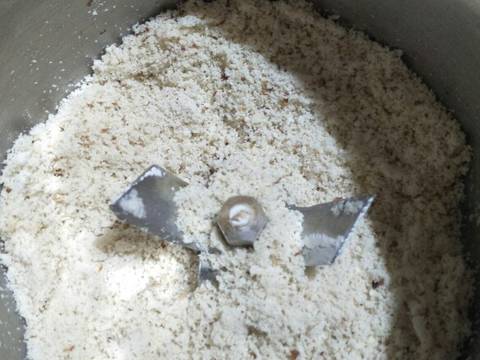 Black Split Urad Dal Pinni recipe step 3 photo