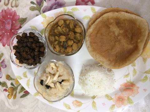 Puri, sooji halwa, white and black chana with rice recipe step 5 photo