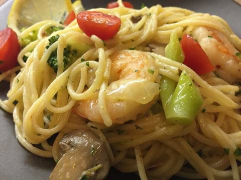 Shrimp Scampi in white wine Recipe by K..Ree - Cookpad