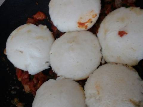 Hyderabadi Tawa Idli fry recipe step 5 photo