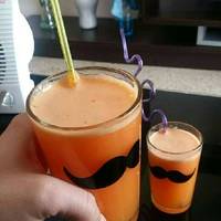 Smoothie de zanahoria, naranja, manzana y limón
