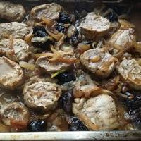 Solomillo de cerdo encebollado
