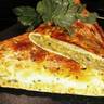 Hola Inssaf!!!
Este Strudel salió riquísimo😍😍😍!!! Muy fácil de hacer, gustoso y jugoso...
Le tuve que añadir Atún ( porque mi marido dice que las comidas vegetarianas son para caracoles...😂😂😂) y le encantó... Te apoyo con tu Receta para la semana del Hojaldre. Gracias por compartir tu plato y un fuerte abrazo 😘😘😘