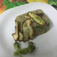 Quinoa con verduras y crujiente de calabacín