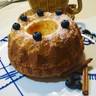 Riquísimo!! Ha subido un montón. Aparte de todos los ingredientes le he puesto medio tapón de anís. Me cambiaré a esta receta de bizcocho. Gracias por la receta!!!