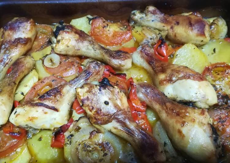 Muslitos de pollo al horno con patatas y verduras Receta de Gema - Cookpad