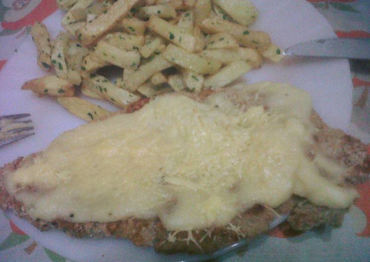 Milanesa a la suiza con papas a la provenzal Receta de Matthiaz Namoradinho Carp - Cookpad