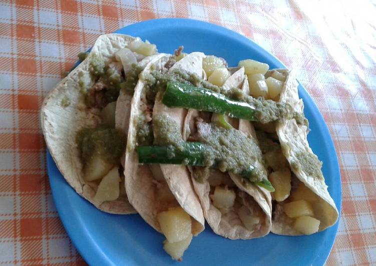 Tacos de bistec con papas Receta de Zoyla Enojona 😎🍴 Cookpad