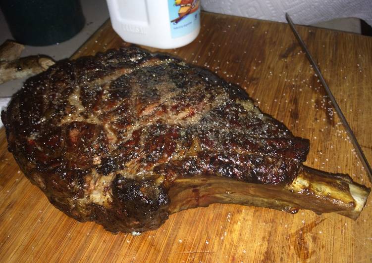 Rib Eye con hueso (Cowboy Rib Eye) Receta de Pablo Rishmawi - Cookpad