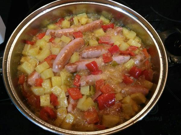 Salchichas guisadas