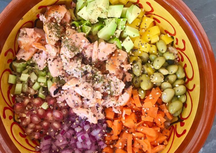 
  Poke de Salmón
