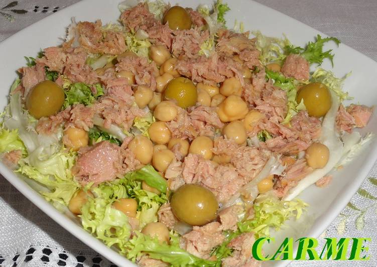 ensalada de escarola y atun