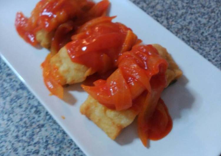 Bacalao frito con tomate y cebolla Receta de Hola Cookpad