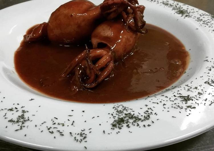 Resultado de imagen para calamares en salsa de chocolate