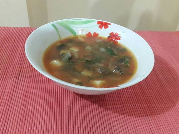 Sopa de Espinacas con Papa y Champiñones