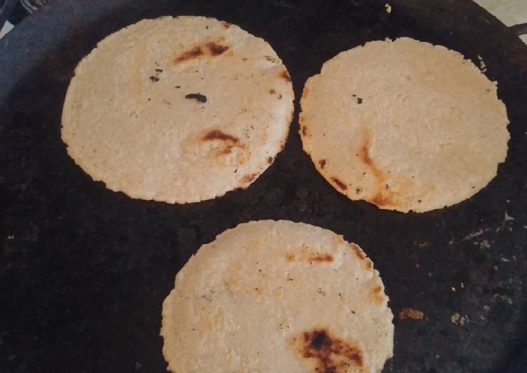 Tortillas de maíz hechas a mano Receta de Mariana Ponce Cookpad