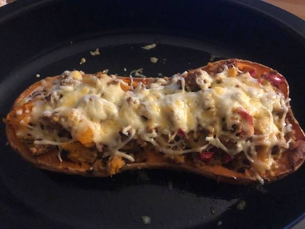 Calabaza al horno rellena de carne
