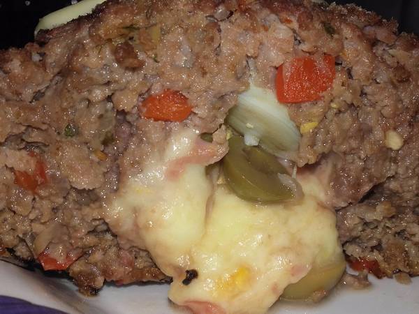 Pan de carne relleno