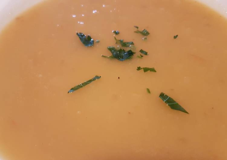 Sopa depurativa de apio