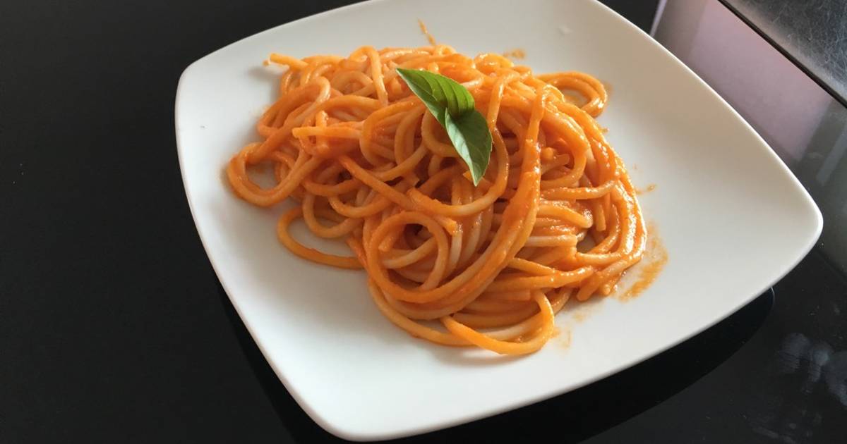 Espagueti Rojo Con Tomate