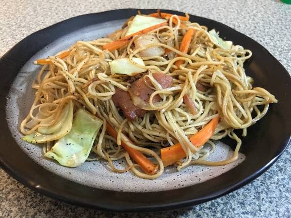 Yakisoba ~Fideo Chino Frito Estilo Japonés~