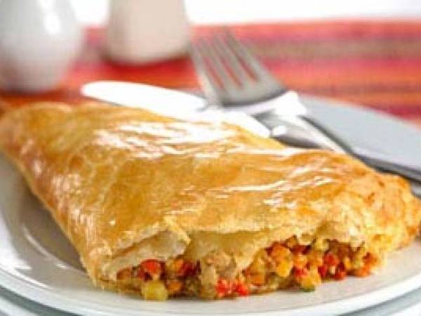 Strudel de verduras y hojaldre