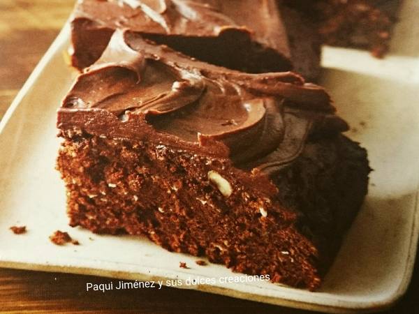 Tarta de chocolate, zanahoria y nueces