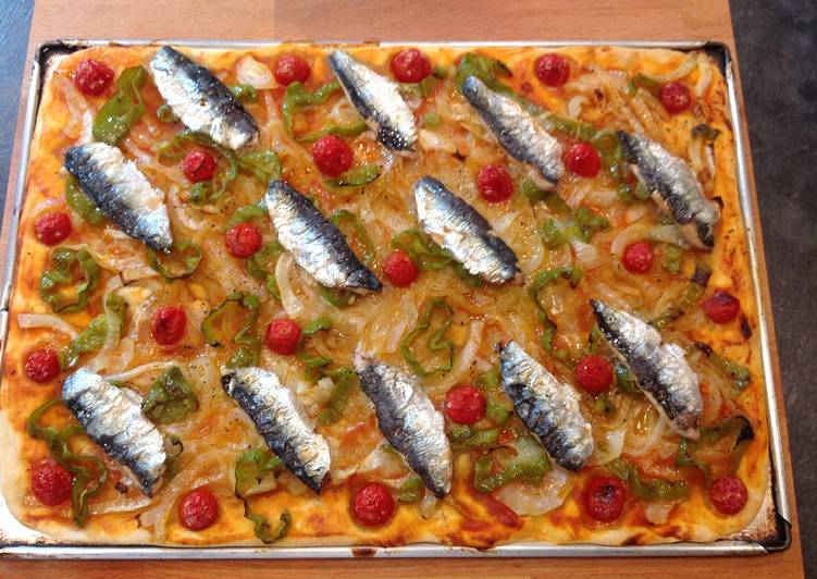Resultado de imagen de coca con sardinas