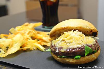 Hamburguesa de kobe y queso curado 