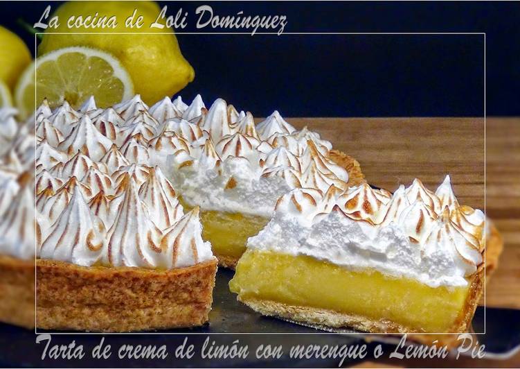 
    Tarta de crema de limón con merengue o Lemon Pie
  
