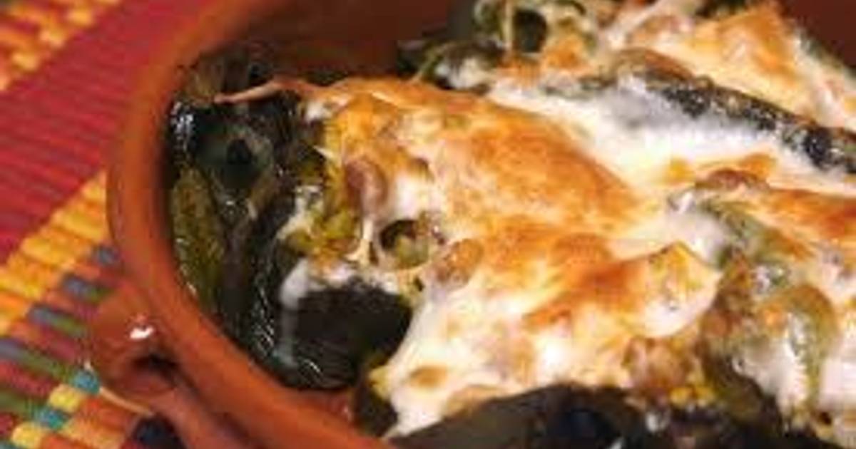 Chiles rellenos de camarones y queso asadero Receta de DINORAHJUAREZ