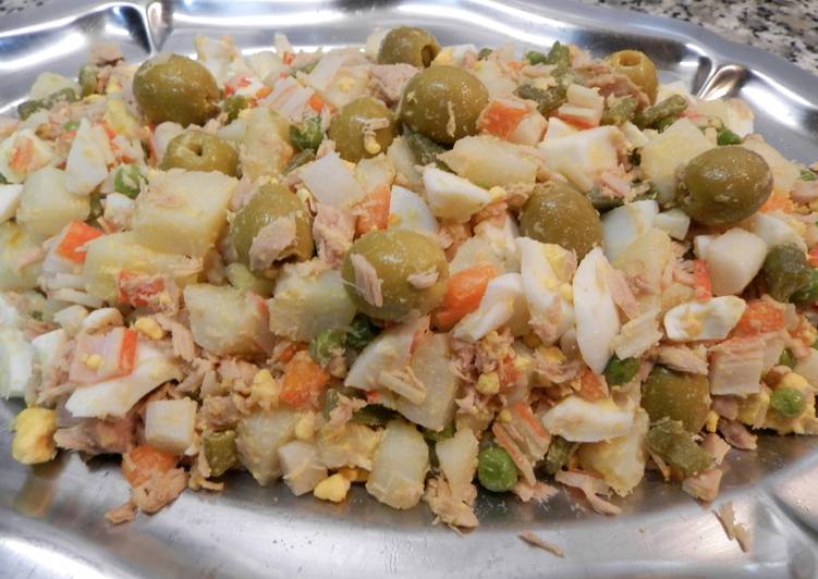 Ensaladilla Rusa Con Bonito Receta De Carmem - Cookpad